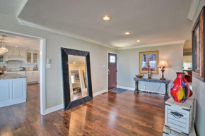 Luxe Home with Deck Mins to Lake and Natl Park!